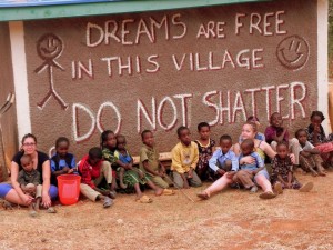 I sogni sono liberi in questo villaggio. Non calpestarli